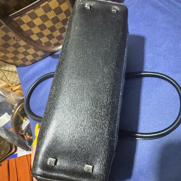 Gucci Small Black Leather Handbag - Picture 4 of 12